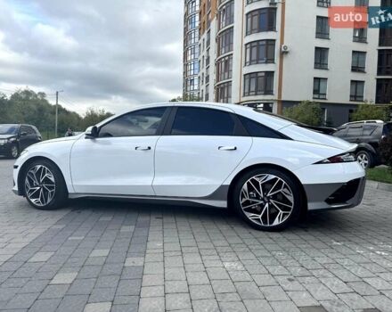 Белый Хендай IONIQ 6, объемом двигателя 0 л и пробегом 7 тыс. км за 32600 $, фото 57 на Automoto.ua