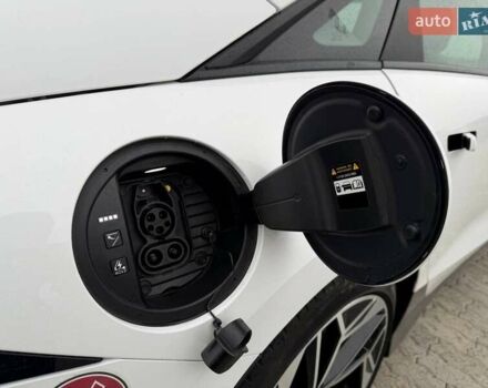 Білий Хендай IONIQ 6, об'ємом двигуна 0 л та пробігом 9 тис. км за 24500 $, фото 6 на Automoto.ua
