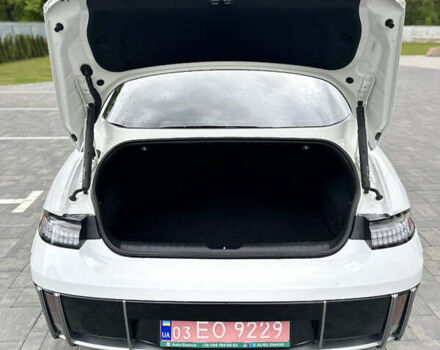 Белый Хендай IONIQ 6, объемом двигателя 0 л и пробегом 10 тыс. км за 25500 $, фото 25 на Automoto.ua