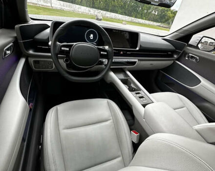 Белый Хендай IONIQ 6, объемом двигателя 0 л и пробегом 10 тыс. км за 25500 $, фото 13 на Automoto.ua