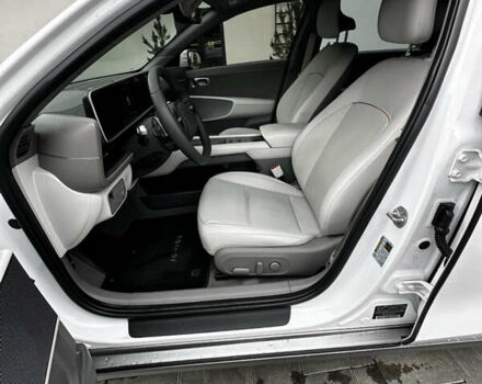 Белый Хендай IONIQ 6, объемом двигателя 0 л и пробегом 10 тыс. км за 25500 $, фото 11 на Automoto.ua