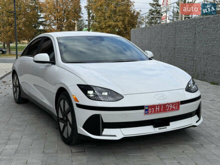 Хендай IONIQ 6 2024 в Луцке на Automoto.ua Белый Хендай IONIQ 6, объемом двигателя 0 л и пробегом 31 тыс. км за 24700 $, фото 1 на Automoto.ua