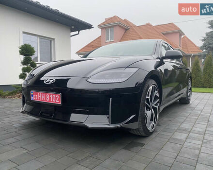 Черный Хендай IONIQ 6, объемом двигателя 0 л и пробегом 17 тыс. км за 24400 $, фото 1 на Automoto.ua