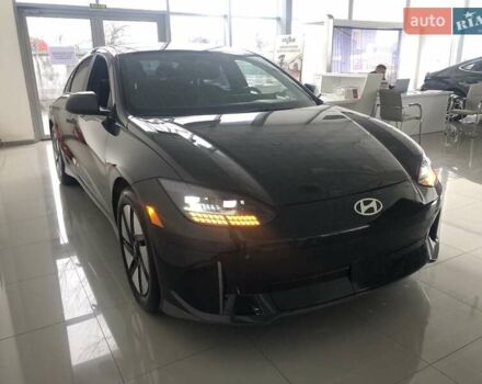 Чорний Хендай IONIQ 6, об'ємом двигуна 0 л та пробігом 4 тис. км за 27500 $, фото 5 на Automoto.ua