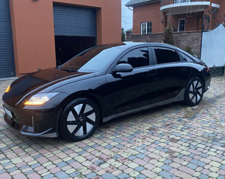 Черный Хендай IONIQ 6, объемом двигателя 0 л и пробегом 22 тыс. км за 27000 $, фото 1 на Automoto.ua