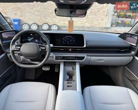 Черный Хендай IONIQ 6, объемом двигателя 0 л и пробегом 14 тыс. км за 34999 $, фото 35 на Automoto.ua