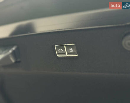 Черный Хендай IONIQ 6, объемом двигателя 0 л и пробегом 4 тыс. км за 28999 $, фото 26 на Automoto.ua