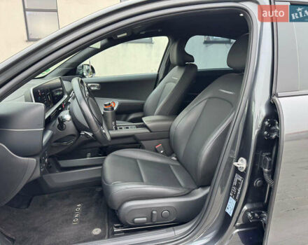 Чорний Хендай IONIQ 6, об'ємом двигуна 0 л та пробігом 23 тис. км за 33500 $, фото 8 на Automoto.ua