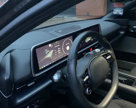 Черный Хендай IONIQ 6, объемом двигателя 0 л и пробегом 22 тыс. км за 27000 $, фото 8 на Automoto.ua