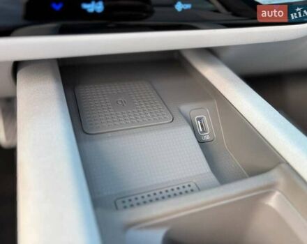 Черный Хендай IONIQ 6, объемом двигателя 0 л и пробегом 14 тыс. км за 34999 $, фото 25 на Automoto.ua