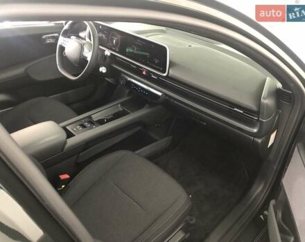 Чорний Хендай IONIQ 6, об'ємом двигуна 0 л та пробігом 4 тис. км за 27500 $, фото 12 на Automoto.ua