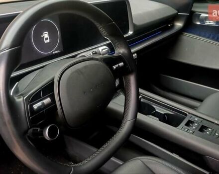 Чорний Хендай IONIQ 6, об'ємом двигуна 0 л та пробігом 132 тис. км за 23700 $, фото 10 на Automoto.ua