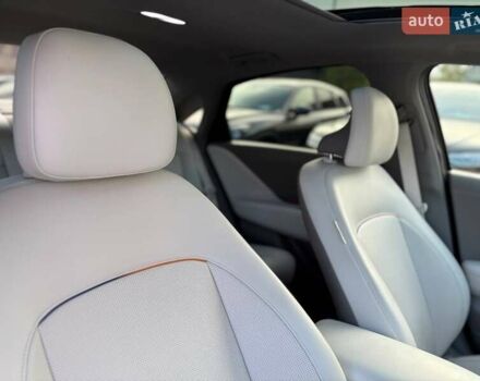 Черный Хендай IONIQ 6, объемом двигателя 0 л и пробегом 14 тыс. км за 34999 $, фото 49 на Automoto.ua