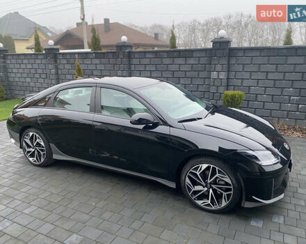 Черный Хендай IONIQ 6, объемом двигателя 0 л и пробегом 17 тыс. км за 24400 $, фото 9 на Automoto.ua