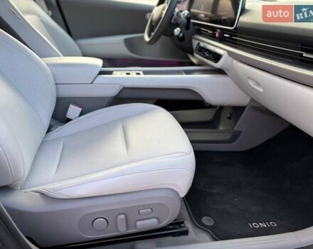 Черный Хендай IONIQ 6, объемом двигателя 0 л и пробегом 14 тыс. км за 34999 $, фото 45 на Automoto.ua