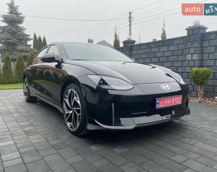 Черный Хендай IONIQ 6, объемом двигателя 0 л и пробегом 17 тыс. км за 24400 $, фото 6 на Automoto.ua