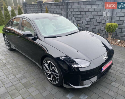 Черный Хендай IONIQ 6, объемом двигателя 0 л и пробегом 17 тыс. км за 24400 $, фото 7 на Automoto.ua