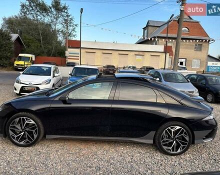 Черный Хендай IONIQ 6, объемом двигателя 0 л и пробегом 14 тыс. км за 34999 $, фото 8 на Automoto.ua
