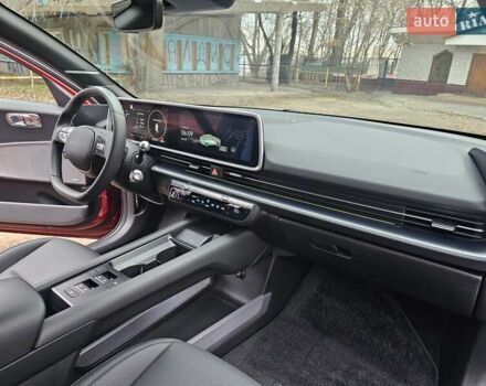 Красный Хендай IONIQ 6, объемом двигателя 0 л и пробегом 31 тыс. км за 30000 $, фото 28 на Automoto.ua