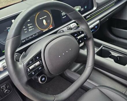 Красный Хендай IONIQ 6, объемом двигателя 0 л и пробегом 31 тыс. км за 30000 $, фото 35 на Automoto.ua