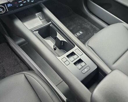 Красный Хендай IONIQ 6, объемом двигателя 0 л и пробегом 31 тыс. км за 30000 $, фото 34 на Automoto.ua