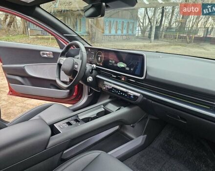 Красный Хендай IONIQ 6, объемом двигателя 0 л и пробегом 31 тыс. км за 30000 $, фото 27 на Automoto.ua