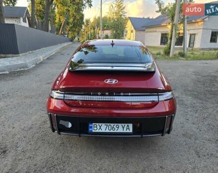 Красный Хендай IONIQ 6, объемом двигателя 0 л и пробегом 39 тыс. км за 23000 $, фото 1 на Automoto.ua