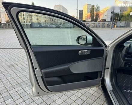 Хендай IONIQ 6, объемом двигателя 0 л и пробегом 17 тыс. км за 35900 $, фото 12 на Automoto.ua