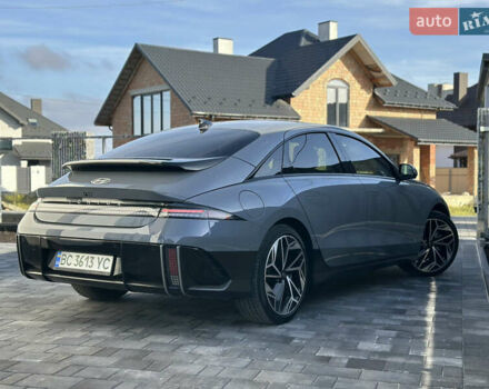 Серый Хендай IONIQ 6, объемом двигателя 0 л и пробегом 41 тыс. км за 25990 $, фото 42 на Automoto.ua