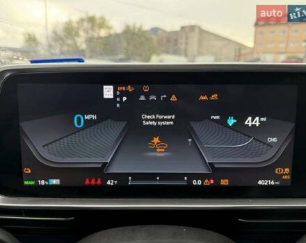 Серый Хендай IONIQ 6, объемом двигателя 0 л и пробегом 65 тыс. км за 18900 $, фото 16 на Automoto.ua