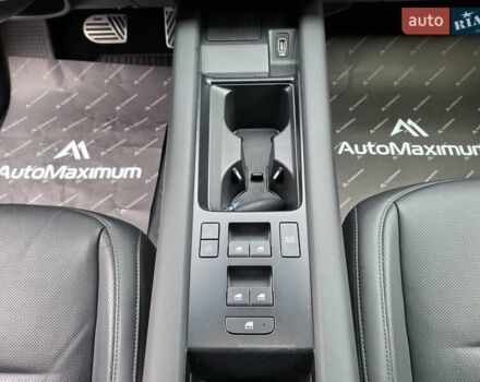 Серый Хендай IONIQ 6, объемом двигателя 0 л и пробегом 17 тыс. км за 35900 $, фото 23 на Automoto.ua