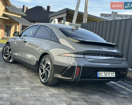 Серый Хендай IONIQ 6, объемом двигателя 0 л и пробегом 41 тыс. км за 28450 $, фото 54 на Automoto.ua