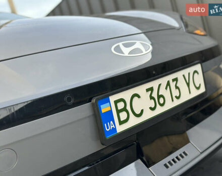 Серый Хендай IONIQ 6, объемом двигателя 0 л и пробегом 41 тыс. км за 28450 $, фото 9 на Automoto.ua