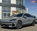 Серый Хендай IONIQ 6, объемом двигателя 0 л и пробегом 14 тыс. км за 25500 $, фото 1 на Automoto.ua
