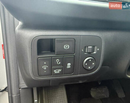 Серый Хендай IONIQ 6, объемом двигателя 0 л и пробегом 10 тыс. км за 28900 $, фото 36 на Automoto.ua