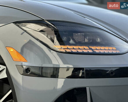 Серый Хендай IONIQ 6, объемом двигателя 0 л и пробегом 41 тыс. км за 28450 $, фото 6 на Automoto.ua
