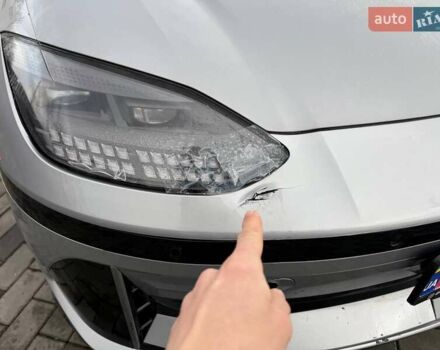 Серый Хендай IONIQ 6, объемом двигателя 0 л и пробегом 65 тыс. км за 18900 $, фото 2 на Automoto.ua