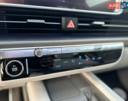 Серый Хендай IONIQ 6, объемом двигателя 0 л и пробегом 41 тыс. км за 28450 $, фото 80 на Automoto.ua