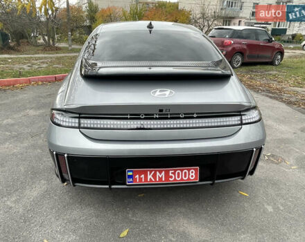 Серый Хендай IONIQ 6, объемом двигателя 0 л и пробегом 36 тыс. км за 24500 $, фото 4 на Automoto.ua