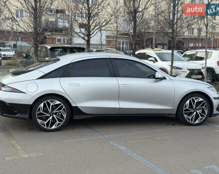 Серый Хендай IONIQ 6, объемом двигателя 0 л и пробегом 10 тыс. км за 28900 $, фото 17 на Automoto.ua