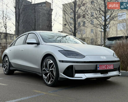 Серый Хендай IONIQ 6, объемом двигателя 0 л и пробегом 10 тыс. км за 28900 $, фото 12 на Automoto.ua