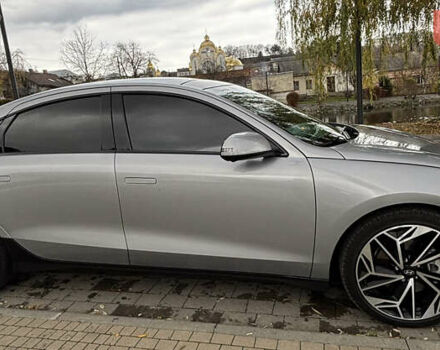 Сірий Хендай IONIQ 6, об'ємом двигуна 0 л та пробігом 12 тис. км за 27700 $, фото 9 на Automoto.ua