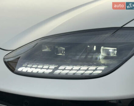 Серый Хендай IONIQ 6, объемом двигателя 0 л и пробегом 10 тыс. км за 28900 $, фото 29 на Automoto.ua