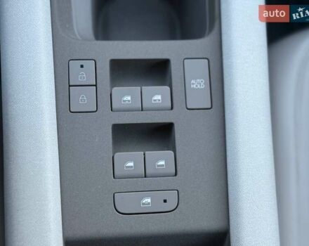 Серый Хендай IONIQ 6, объемом двигателя 0 л и пробегом 1 тыс. км за 26699 $, фото 32 на Automoto.ua