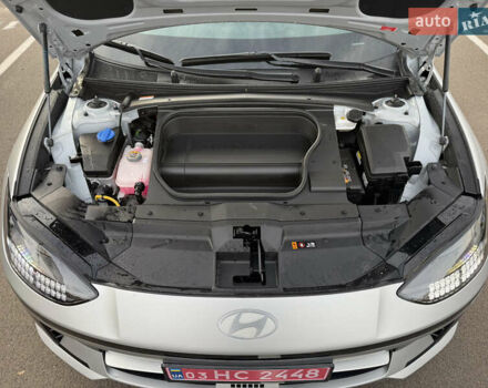 Серый Хендай IONIQ 6, объемом двигателя 0 л и пробегом 10 тыс. км за 28900 $, фото 28 на Automoto.ua
