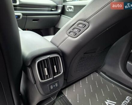 Серый Хендай IONIQ 6, объемом двигателя 0 л и пробегом 17 тыс. км за 35900 $, фото 19 на Automoto.ua