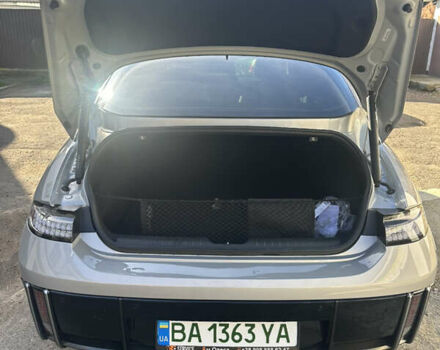 Серый Хендай IONIQ 6, объемом двигателя 0 л и пробегом 9 тыс. км за 30000 $, фото 11 на Automoto.ua