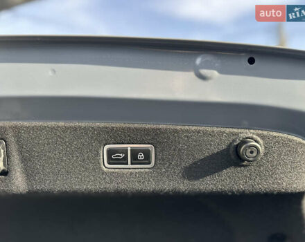 Серый Хендай IONIQ 6, объемом двигателя 0 л и пробегом 41 тыс. км за 28450 $, фото 121 на Automoto.ua