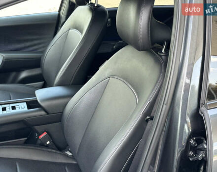 Серый Хендай IONIQ 6, объемом двигателя 0 л и пробегом 9 тыс. км за 31700 $, фото 43 на Automoto.ua