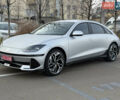 Серый Хендай IONIQ 6, объемом двигателя 0 л и пробегом 10 тыс. км за 28900 $, фото 2 на Automoto.ua